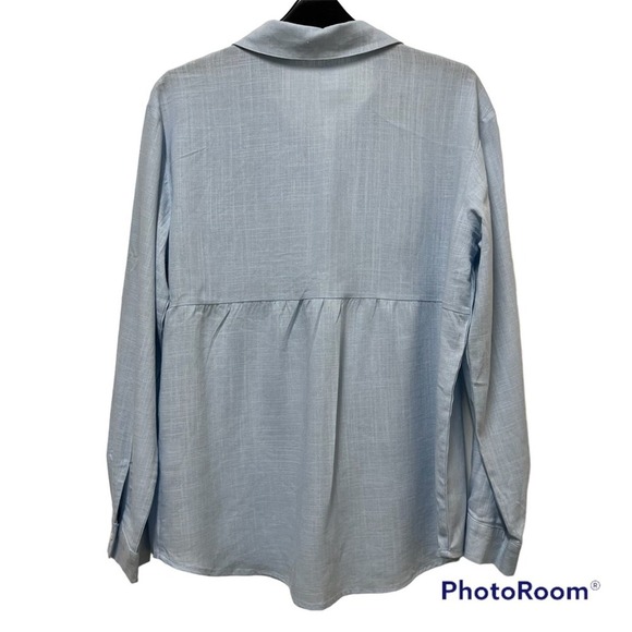 New Feminine Blue Linen Like Blouse - Picture 2 of 3